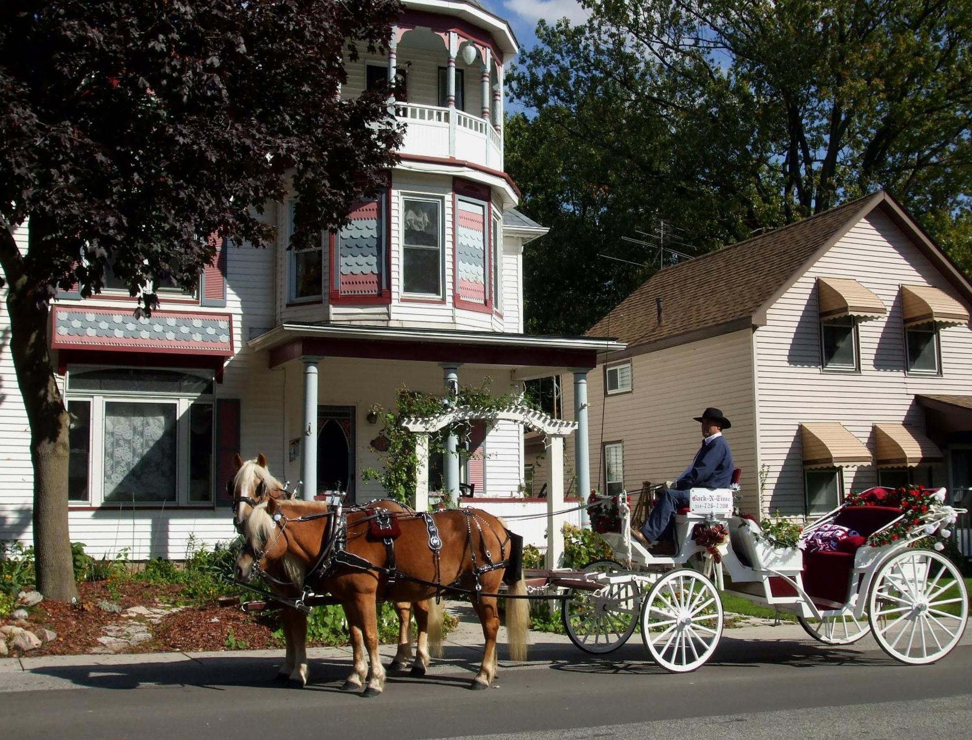 Bondy House Bed & Breakfast Amherstburg Exterior foto